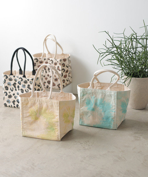 Lilas Campbell（リラキャンベル）の「・リラキャンベル　タイダイptトート＊（トートバッグ・レディース・イエロー/ブルー・FREE）」の10枚目の写真