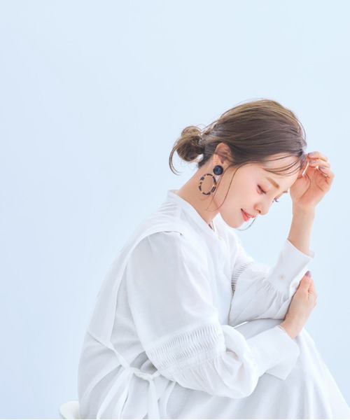 A part by(アパートバイ)の「【田中亜希子さんコラボ】ベスト2セットワンピース 947044(ワンピース・レディース・オフホワイト/ライトベージュ・SMALL/MEDIUM)」の13枚目の写真