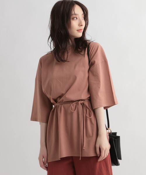 Andemiu(アンデミュウ)の「スリットTシャツ948009(Tシャツ/カットソー・レディース・オフホワイト/ブラック/ブラウン・FREE)」の12枚目の写真