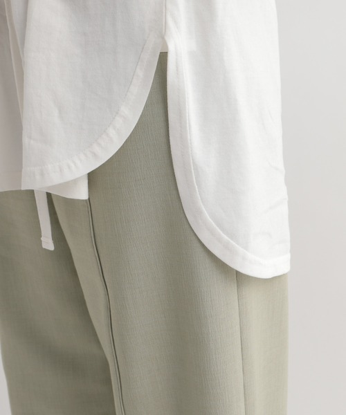 Andemiu(アンデミュウ)の「スリットTシャツ948009(Tシャツ/カットソー・レディース・オフホワイト/ブラック/ブラウン・FREE)」の15枚目の写真