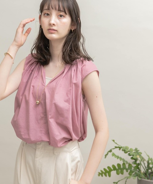 UR Lab.（アーバンリサーチラボ）の「ギャザーノースリーブブラウス（シャツ/ブラウス・レディース・レッド系その他/ライトベージュ/ラベンダー/ミント・FREE）」の19枚目の写真