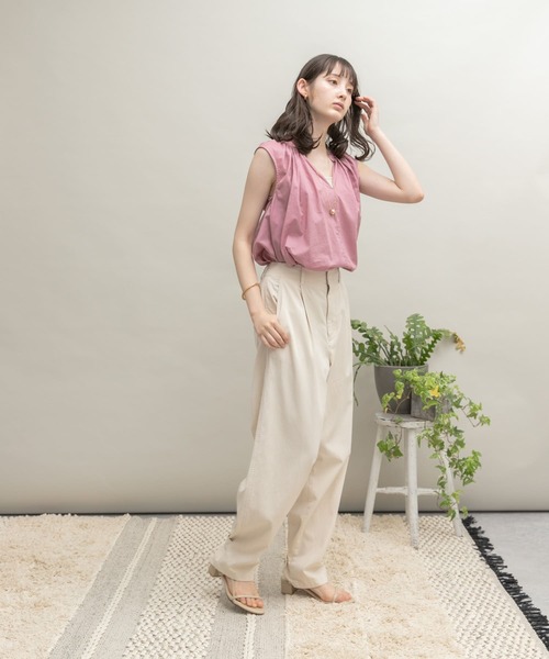 UR Lab.（アーバンリサーチラボ）の「ギャザーノースリーブブラウス（シャツ/ブラウス・レディース・レッド系その他/ライトベージュ/ラベンダー/ミント・FREE）」の22枚目の写真