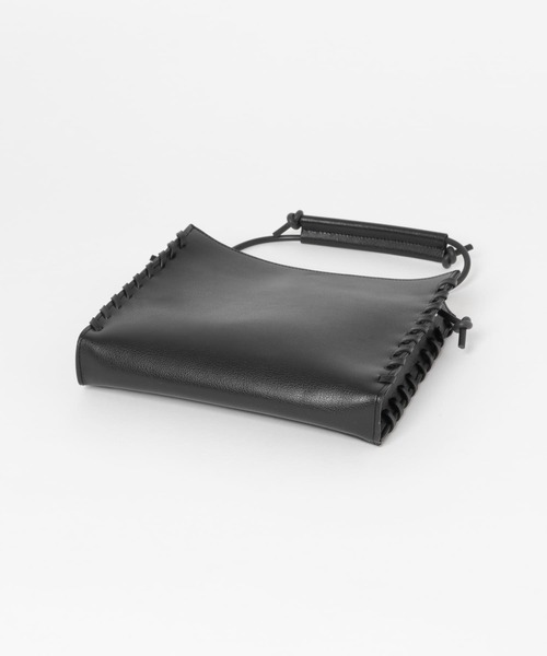 URBAN RESEARCH DOORS（アーバンリサーチドアーズ）の「ラバーストリングショルダーバッグ（ショルダーバッグ・レディース・ホワイト/ブラック・ONE）」の17枚目の写真