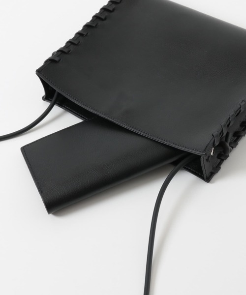 URBAN RESEARCH DOORS（アーバンリサーチドアーズ）の「ラバーストリングショルダーバッグ（ショルダーバッグ・レディース・ホワイト/ブラック・ONE）」の16枚目の写真