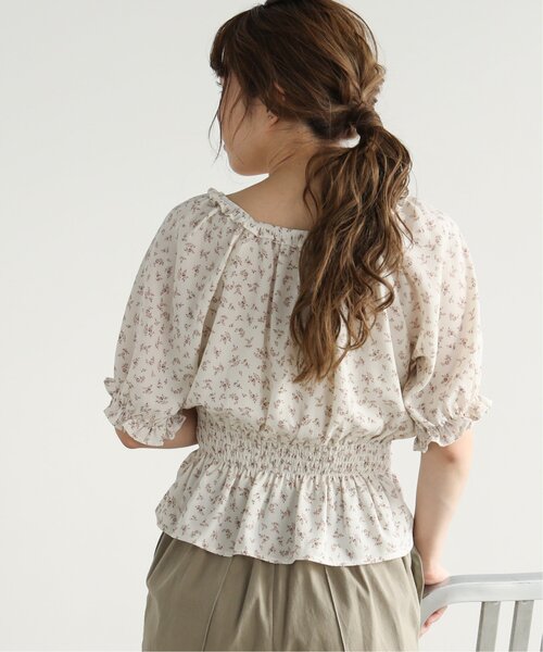 RAY CASSIN（レイカズン）の「飛び花柄シャーリングブラウス（シャツ/ブラウス・レディース・ネイビー/ベージュ/キナリ・FREE）」の14枚目の写真