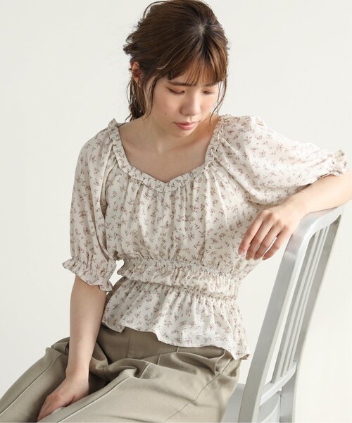 RAY CASSIN（レイカズン）の「飛び花柄シャーリングブラウス（シャツ/ブラウス・レディース・ネイビー/ベージュ/キナリ・FREE）」の18枚目の写真