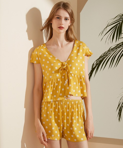 OSYAREVO（オシャレボ）の「ドット柄 ギャザーフリル ルームウェア（ルームウェア/パジャマ・レディース・ホワイト/ブラック/イエロー・MEDIUM）」の9枚目の写真