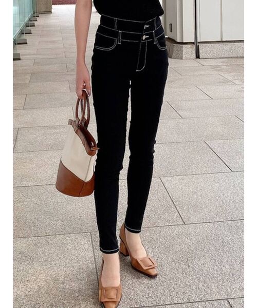 RESEXXY（リゼクシー）の「ハイウエストスキニーパンツ（その他パンツ・レディース・ブラック/ホワイト/ベージュ・FREE）」の2枚目の写真