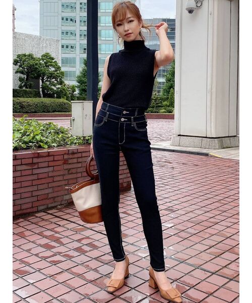 RESEXXY（リゼクシー）の「ハイウエストスキニーパンツ（その他パンツ・レディース・ブラック/ホワイト/ベージュ・FREE）」の7枚目の写真