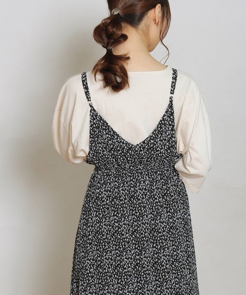 Crisp(クリスプ)の「フラワープリーツキャミワンピース(ワンピース・レディース・ホワイト/ブラック/アイボリー・FREE)」の15枚目の写真