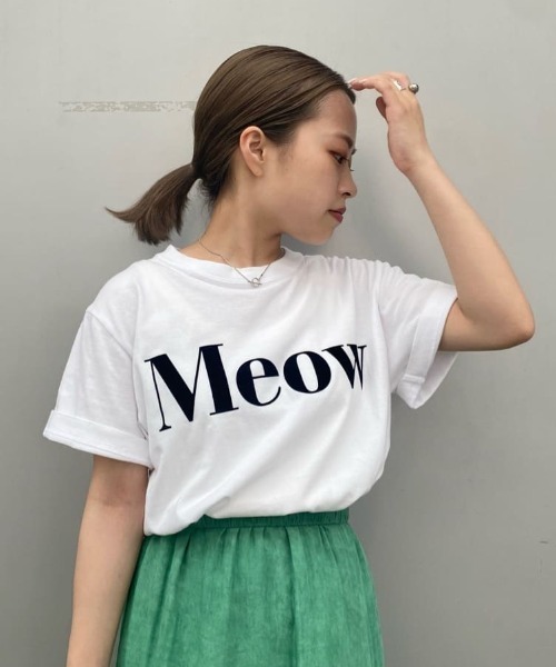 DouDou（ドゥドゥ）の「【WEB限定】Meow フロッキープリントT（Tシャツ/カットソー・レディース・チャコールグレー/オフホワイト/ブルー・FREE）」の2枚目の写真