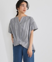 スキッパータックブラウス