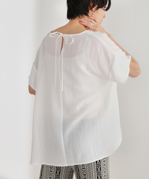 Bou Jeloud(ブージュルード)の「スキッパータックブラウス(シャツ/ブラウス・レディース・ネイビー/オフホワイト/グリーン/A・38)」の8枚目の写真