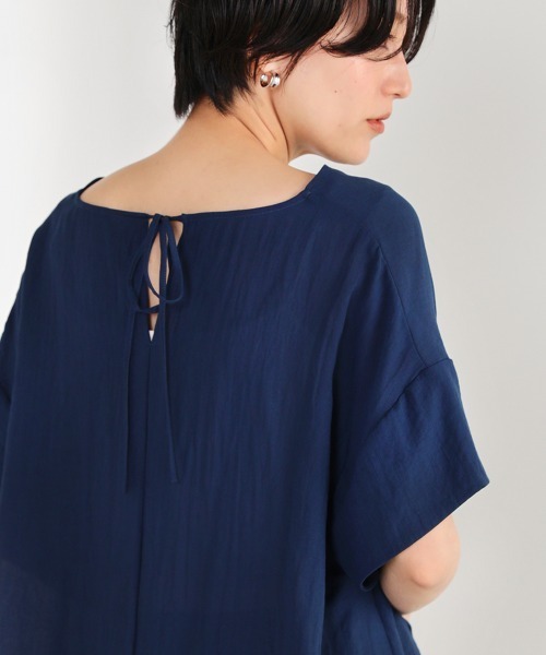 Bou Jeloud(ブージュルード)の「スキッパータックブラウス(シャツ/ブラウス・レディース・ネイビー/オフホワイト/グリーン/A・38)」の15枚目の写真