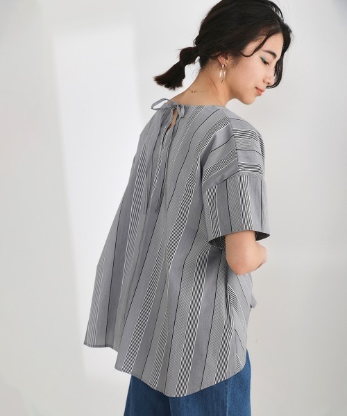 Bou Jeloud(ブージュルード)の「スキッパータックブラウス(シャツ/ブラウス・レディース・ネイビー/オフホワイト/グリーン/A・38)」の9枚目の写真