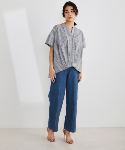 Bou Jeloud(ブージュルード)の「スキッパータックブラウス(シャツ/ブラウス・レディース・ネイビー/オフホワイト/グリーン/A・38)」の10枚目の写真