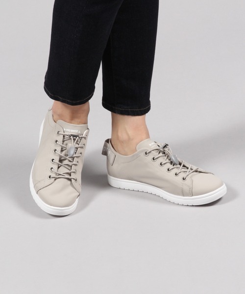 studio CLIP（スタディオクリップ）の「ルコック別注撥水シューズ（スニーカー・レディース・ベージュ/グレー・LARGE/MEDIUM）」の12枚目の写真