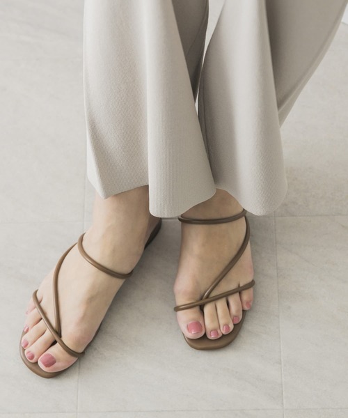 URBAN RESEARCH（アーバンリサーチ）の「チューブストラップサンダル（サンダル・レディース・ブラック/ブラウン/イエロー・36/37/38）」の7枚目の写真