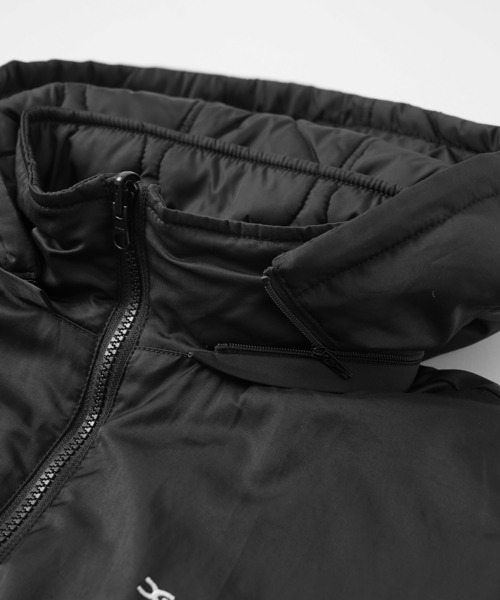 X-girl(エックスガール)の「REVERSIBLE QUILTED JACKET(ブルゾン・レディース・ホワイト/ブラック/イエロー・S/M)」の13枚目の写真