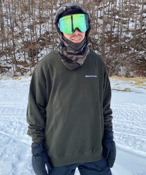 DC（ディーシー）の「【ムラサキスポーツ別注】DC/ディーシー 撥水加工 刺繍ロゴ クルースウェット DPO214032（スウェット・メンズ・ブラック/カーキ/ベージュ・L/M/XL）」の3枚目の写真