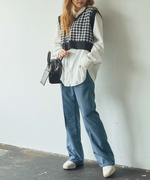 WEGO（ウィゴー）の「WEGO/センタープレスフレアパンツ（スラックス・レディース・オレンジ/ホワイト/グリーン/ブルー/ブラック・MEDIUM/SMALL）」の22枚目の写真