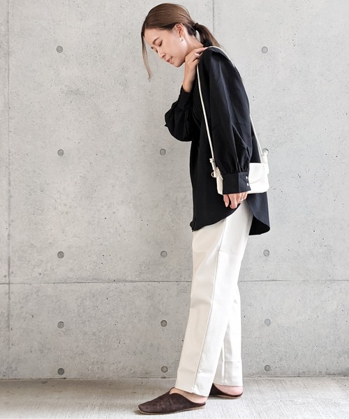 Per sist ence（パーシエンス）の「Per sist ence/パーシエンス　 T/Cツイル ピンタック入りチュニックシャツ（シャツ/ブラウス・レディース・ブラック/オフホワイト/グレイッシュベージュ・FREE）」の19枚目の写真