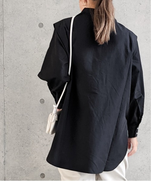 Per sist ence（パーシエンス）の「Per sist ence/パーシエンス　 T/Cツイル ピンタック入りチュニックシャツ（シャツ/ブラウス・レディース・ブラック/オフホワイト/グレイッシュベージュ・FREE）」の22枚目の写真