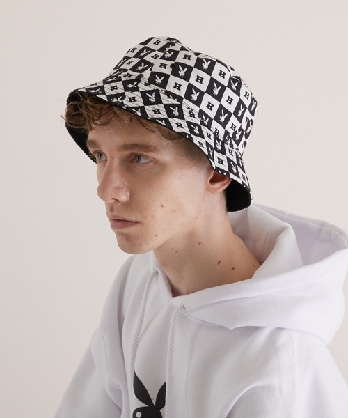PLAYBOY（プレイボーイ）の「ハフ×プレイボーイリバーシブルバケットハット  HUF×PLAYBOY REVERSIBLE BUCKET HAT HT00566（ハット・メンズ・ブラック・MEDIUM/SMALL）」の6枚目の写真