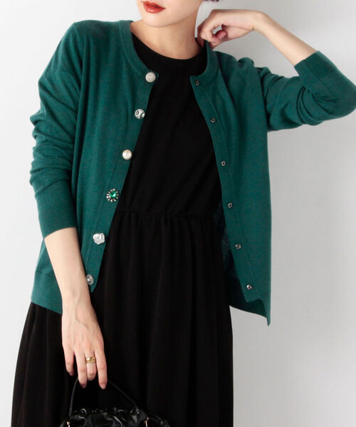 Torrazzo Donna(トラッゾドンナ)の「◇【WEB限定】【TORRAZZO DONNA/ トラッゾドンナ】ビジュー付きカーディガン(カーディガン/ボレロ・レディース・ブラック/オフホワイト/ピンク/グリーン/キャメル・FREE)」の4枚目の写真