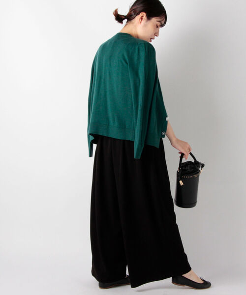 Torrazzo Donna(トラッゾドンナ)の「◇【WEB限定】【TORRAZZO DONNA/ トラッゾドンナ】ビジュー付きカーディガン(カーディガン/ボレロ・レディース・ブラック/オフホワイト/ピンク/グリーン/キャメル・FREE)」の10枚目の写真