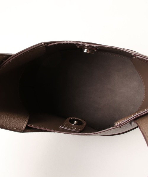 210nouve(トゥージュヌーブ)の「2WAYフェイクレザーバケツバッグ(ハンドバッグ・レディース・ホワイト/ブラック/ブラウン/キャメル・FREE)」の5枚目の写真