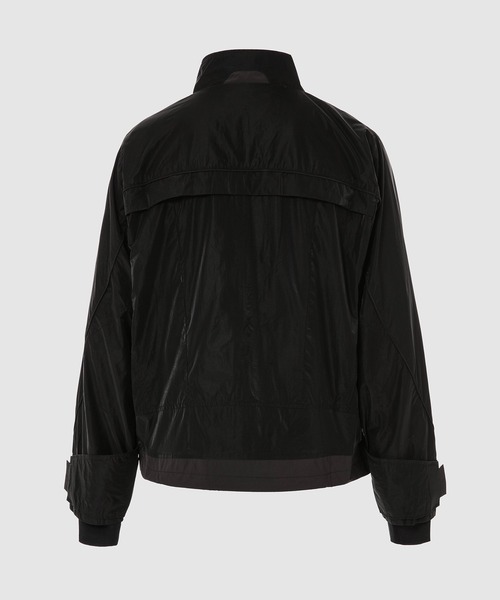 C2H4(シーツーエイチフォー)の「ARC PANELLED CONSTRUCTION TRACK JACKET(その他アウター・メンズ・ブラック・L/M)」の2枚目の写真