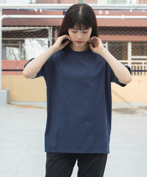 le coq sportif(ルコックスポルティフ)の「【2枚セット】N.N.C-SHIRT(ニューノーマルコンフォート)ショートスリーブシャツ ユニセックス ウェア tシャツ スポーツウェア(Tシャツ/カットソー・メンズ・ホワイト×ネイビー/ブラック/ネイビー/ホワイト/ホワイト×ブラック・L/M/S/XL/XXL)」の8枚目の写真