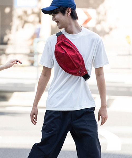 le coq sportif(ルコックスポルティフ)の「【2枚セット】N.N.C-SHIRT(ニューノーマルコンフォート)ショートスリーブシャツ ユニセックス ウェア tシャツ スポーツウェア(Tシャツ/カットソー・メンズ・ホワイト×ネイビー/ブラック/ネイビー/ホワイト/ホワイト×ブラック・L/M/S/XL/XXL)」の16枚目の写真