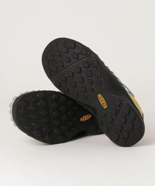 KEEN(キーン)の「UNEEK SNK SNEAKER / ユニーク スニーク スニーカー(スニーカー・メンズ・グレー系その他・26.5cm/27cm/28cm/27.5cm/26cm)」の3枚目の写真
