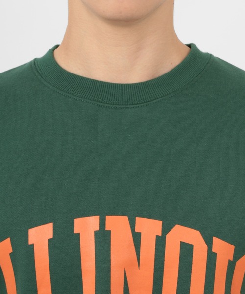 UNIVERSAL OVERALL（ユニバーサルオーバーオール）の「【UNIVERSAL OVERALL/ユニバーサルオーバーオール】 カレッジロゴ オーバーサイズ スウェット/【ILLINOIS】プリント（スウェット・メンズ・ホワイト/グリーン/ライトブラウン/ネイビー/グレー・M/L/XL）」の20枚目の写真