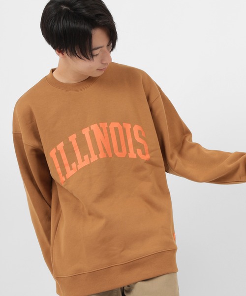 UNIVERSAL OVERALL（ユニバーサルオーバーオール）の「【UNIVERSAL OVERALL/ユニバーサルオーバーオール】 カレッジロゴ オーバーサイズ スウェット/【ILLINOIS】プリント（スウェット・メンズ・ホワイト/グリーン/ライトブラウン/ネイビー/グレー・M/L/XL）」の12枚目の写真