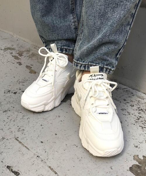 INGNI(イング)の「ボリューム/DAD/スニーカー(スニーカー・レディース・ブラック/オフホワイト/ベージュ・S/M/L/LL)」の12枚目の写真