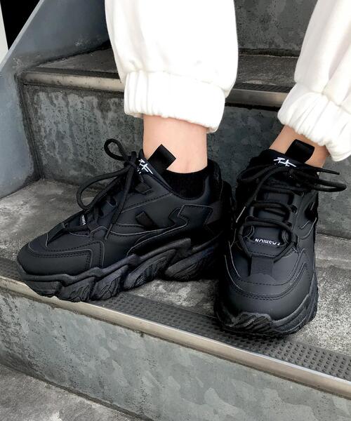 INGNI(イング)の「ボリューム/DAD/スニーカー(スニーカー・レディース・ブラック/オフホワイト/ベージュ・S/M/L/LL)」の13枚目の写真