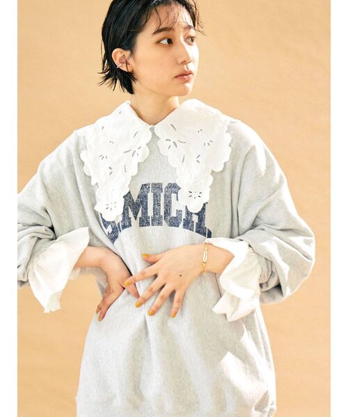 Ungrid（アングリッド）の「ビッグシルエットロゴスウェット ( トレーナー / カレッジロゴ )（スウェット・レディース・ライトグレー/ネイビー・FREE）」の4枚目の写真