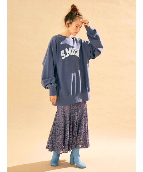 Ungrid（アングリッド）の「ビッグシルエットロゴスウェット ( トレーナー / カレッジロゴ )（スウェット・レディース・ライトグレー/ネイビー・FREE）」の10枚目の写真