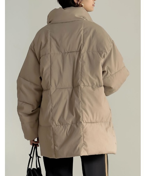 Re:EDIT(リエディ)の「スタンドカラーファイバーダウンジャケット(ダウンジャケット/コート・レディース・ブラック/オフホワイト/モカ/アイボリー・FREE)」の15枚目の写真