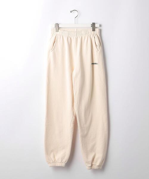 SPORTY&RICH（スポーティアンドリッチ）の「＜Sporty&Rich＞ SERIF LOGO SWT PT/スウェットパンツ（スウェットパンツ・メンズ・ナチュラル/ワインレッド/ケリー/ケリーグリーン・M/S/L）」の2枚目の写真