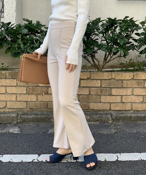 Jewelobe（ジュエローブ）の「カットジョーゼットフレアクロップドパンツ（スラックス・レディース・ブラック/ベージュ・M/S）」の14枚目の写真