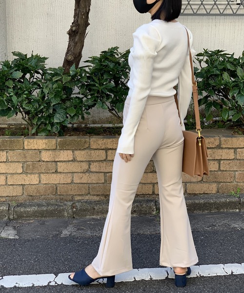 Jewelobe（ジュエローブ）の「カットジョーゼットフレアクロップドパンツ（スラックス・レディース・ブラック/ベージュ・M/S）」の6枚目の写真