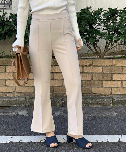 Jewelobe（ジュエローブ）の「カットジョーゼットフレアクロップドパンツ（スラックス・レディース・ブラック/ベージュ・M/S）」の8枚目の写真