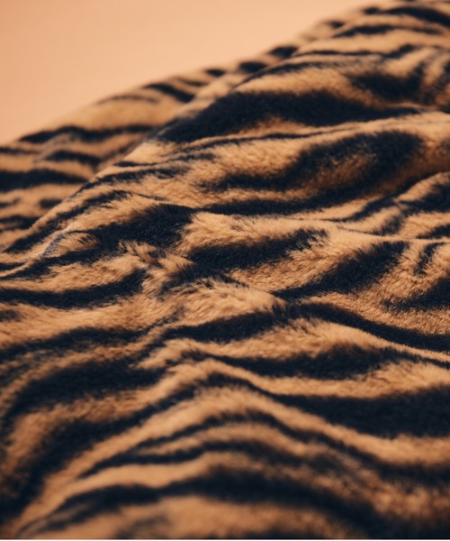 VANS（バンズ）の「REVERSIBLE BOA JACKET ”UPSIDE DOWN”（ブルゾン・メンズ・ブラック系その他・L/M/XL）」の8枚目の写真