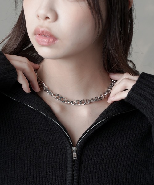 SPINNS(スピンズ)の「35cm 太チェーンネックレス(ネックレス・レディース・シルバー/ゴールド・ONESIZE)」の4枚目の写真
