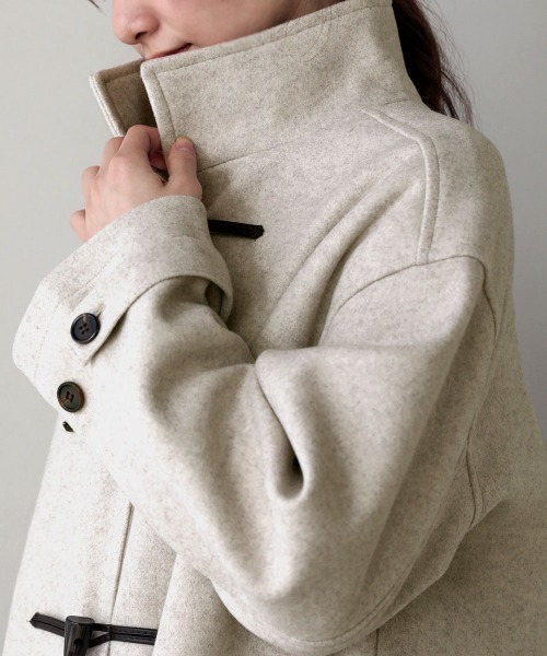 Bou Jeloud(ブージュルード)の「スタンドロングコート(ステンカラーコート・レディース・ブルー/ナチュラル・38)」の12枚目の写真