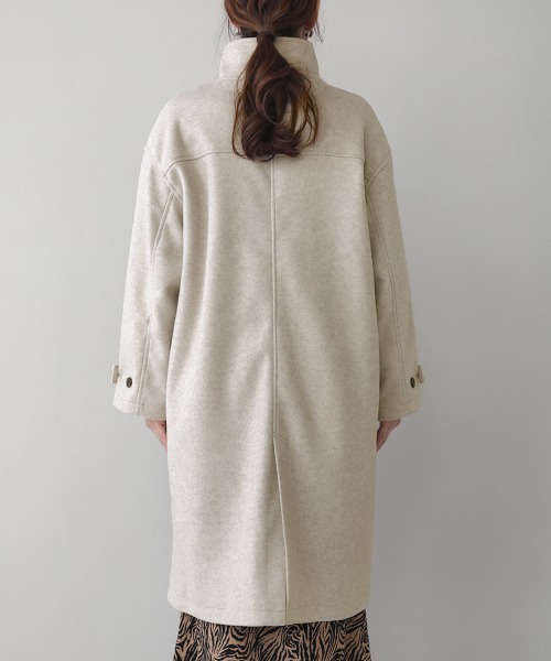 Bou Jeloud(ブージュルード)の「スタンドロングコート(ステンカラーコート・レディース・ブルー/ナチュラル・38)」の6枚目の写真